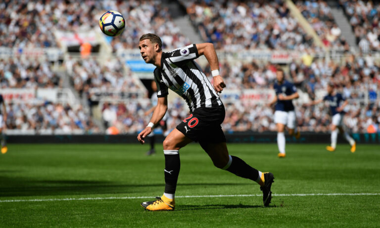 joueur de newcastle dans le jeu fifa 22